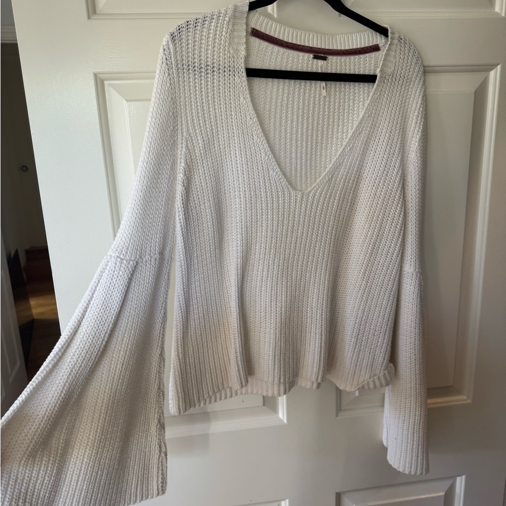 Free People White Knit V-Neck bell sleeve Sweater